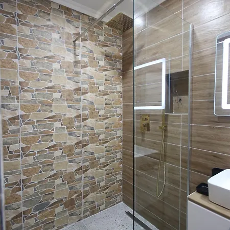 Ameli Hotel Himare